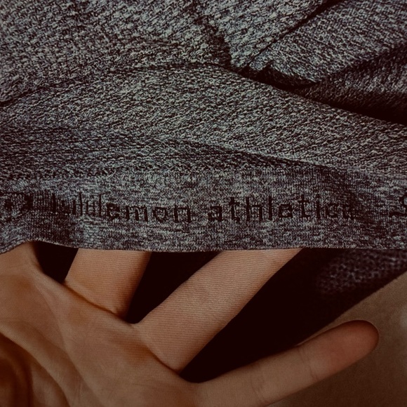 Lululemon Woman’s Swiftly Tech Top, Size 4 - Picture 7 of 7